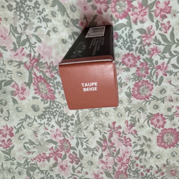 Lip Products 🤎 - Picture 3 of 3